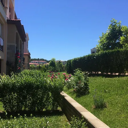 Апартамент In Green Life Beach