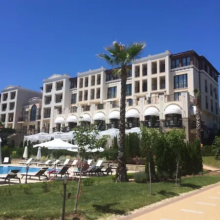 Апартамент In Green Life Beach