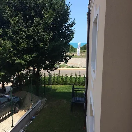 Апартамент In Green Life Beach Созопол