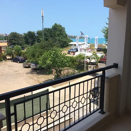 Апартамент In Green Life Beach Созопол