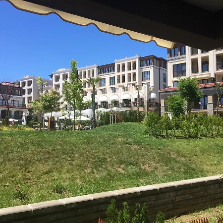 Апартамент In Green Life Beach
