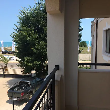 Апартамент In Green Life Beach Созопол
